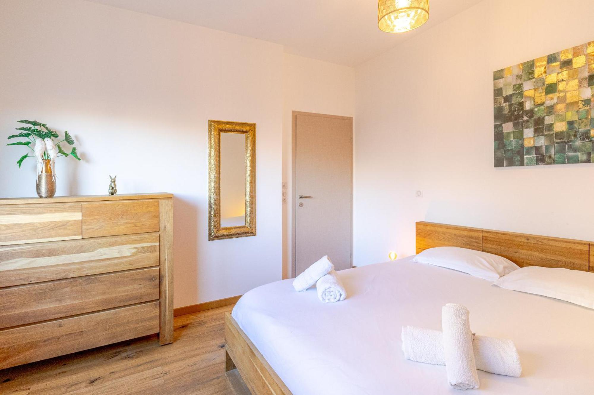 Reflet Du Veyrier 4 Etoiles - Proche Lac & Vieille Ville, Garage Prive, Secteur Recherche Annecy Exterior foto