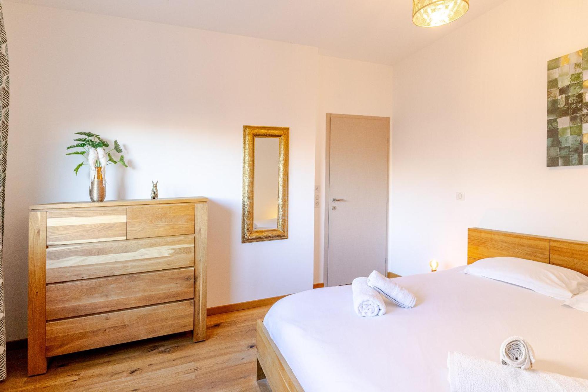 Reflet Du Veyrier 4 Etoiles - Proche Lac & Vieille Ville, Garage Prive, Secteur Recherche Annecy Exterior foto